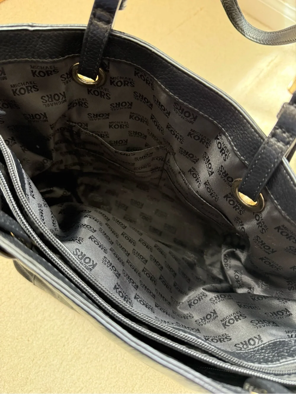 Michael Kors Tote Bag - Picture 9 of 11